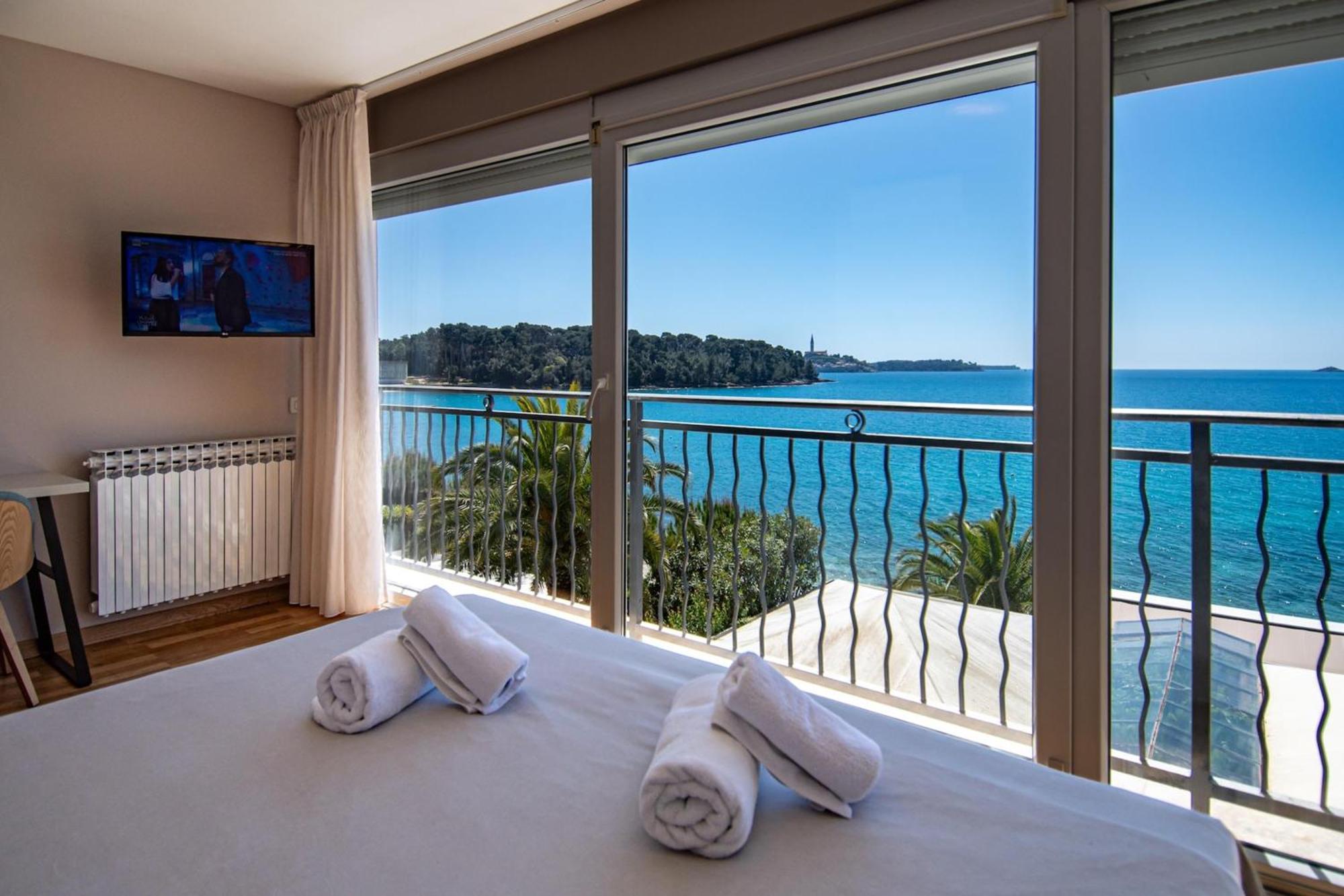 روفينج Bed & Breakfast Blu Locanda المظهر الخارجي الصورة